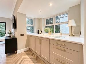 Photo 24- click for photo gallery